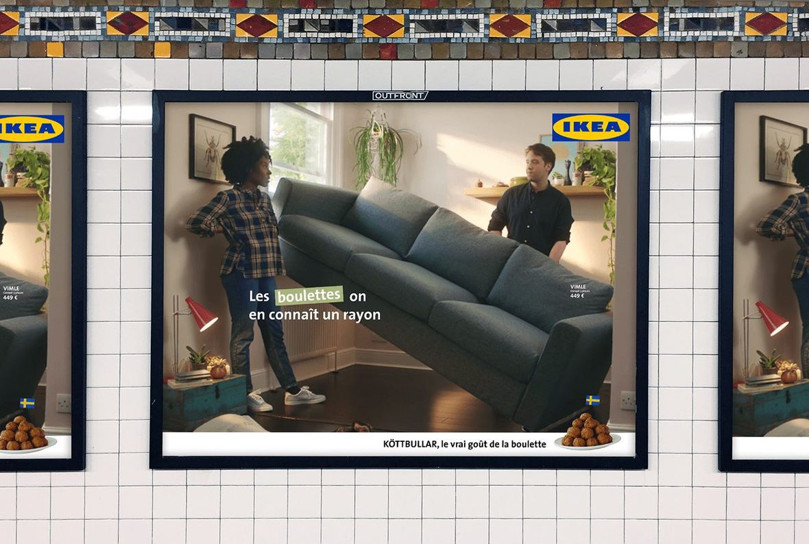 Affichage Ikea dans le metro, jeu de mots sur les boulettes suedoises