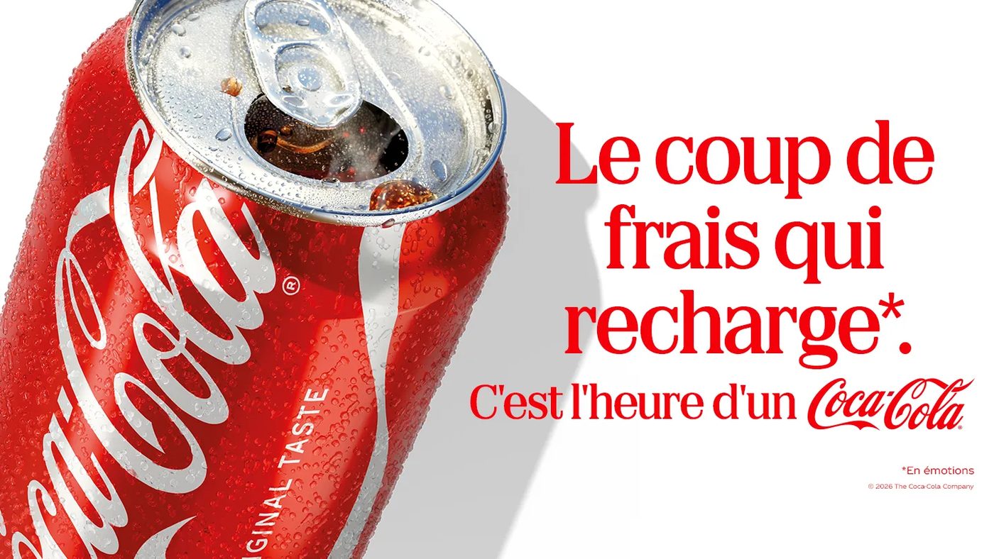 Visuel Coca-Cola Le coup de frais qui recharge, canette et typographie rouge